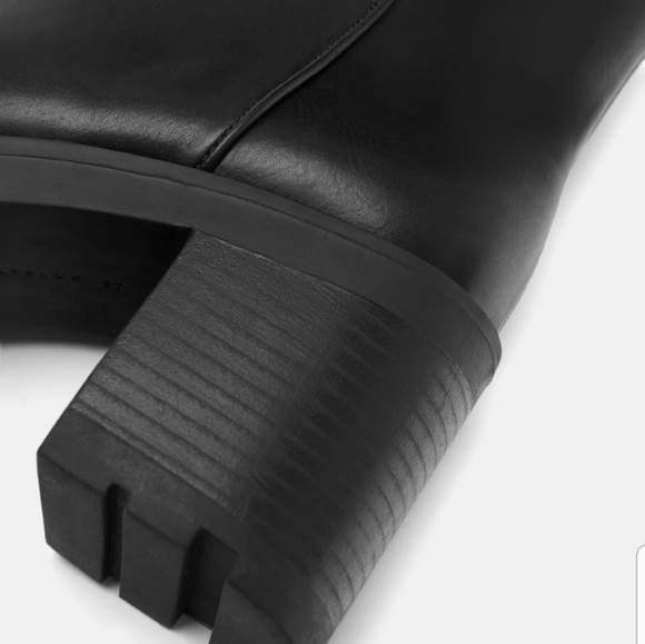 ZARA SQUARED ANKLE BOOTS WITH LUG SOLES - Picture 5 of 7